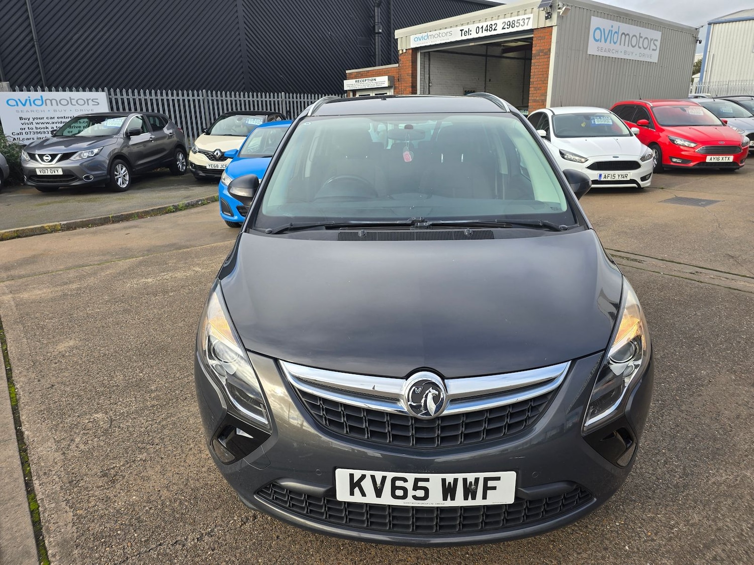 Used Vauxhall Zafira 2015 for sale - 76691652: Photo 2