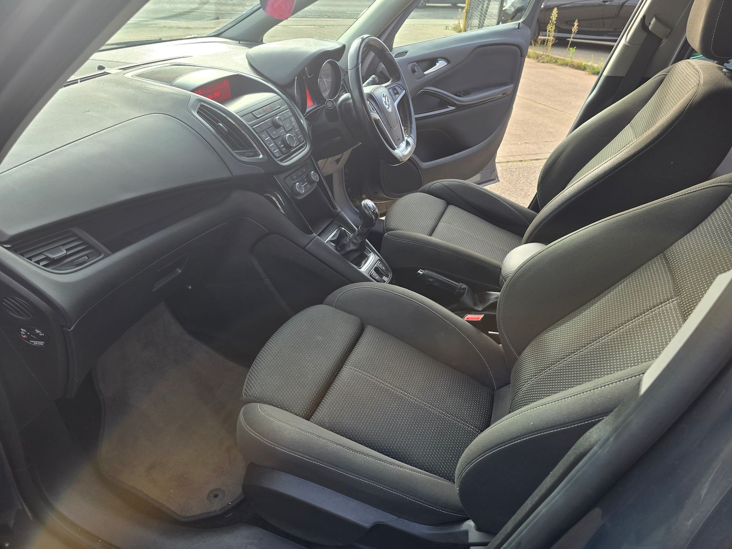 Used Vauxhall Zafira 2015 for sale - 76691652: Photo 20