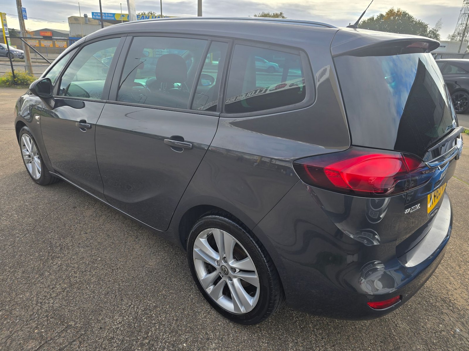 Used Vauxhall Zafira 2015 for sale - 76691652: Photo 6