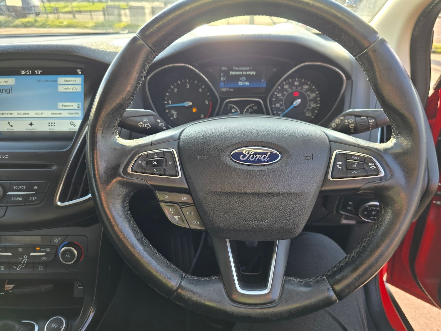 Used Ford Focus 2017 for sale - 77539940: Photo 11