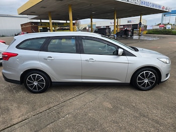 Used Ford Focus 2015 for sale - 76297391: Photo
