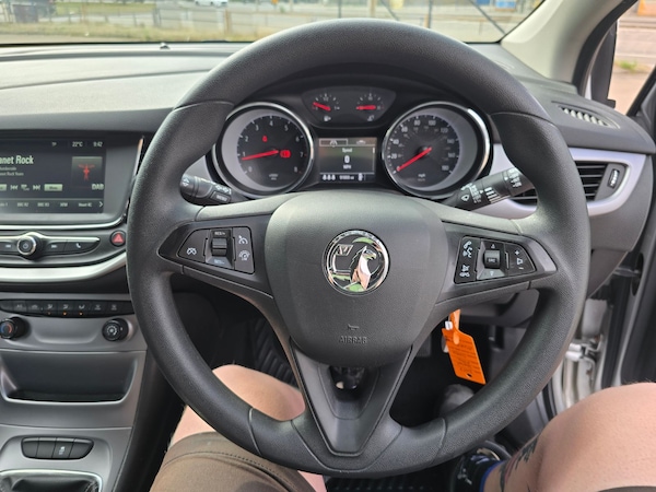 Used Vauxhall Astra 2017 for sale - 75365711: Photo 10