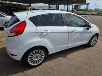 Used Ford Fiesta 2014 for sale - 74655389: Photo