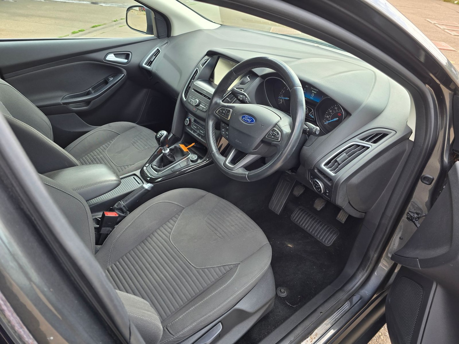 Used Ford Focus 2016 for sale - 76539726: Photo 12