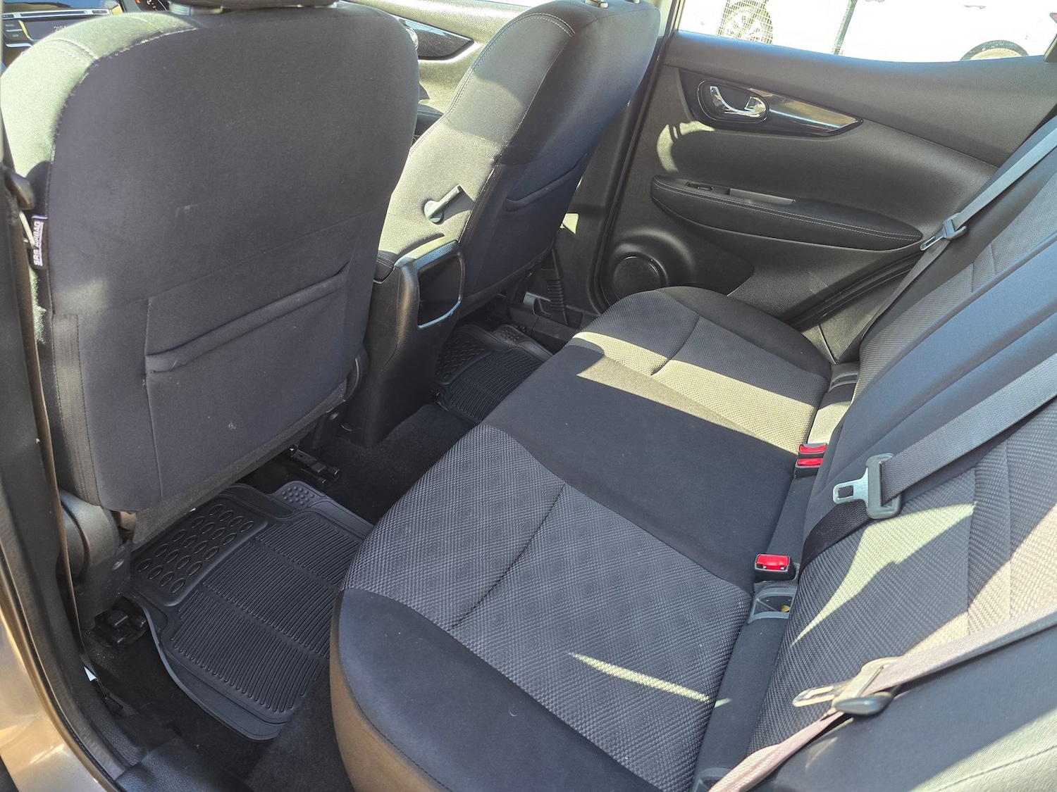 Used Nissan Qashqai 2017 for sale - 76795004: Photo 18