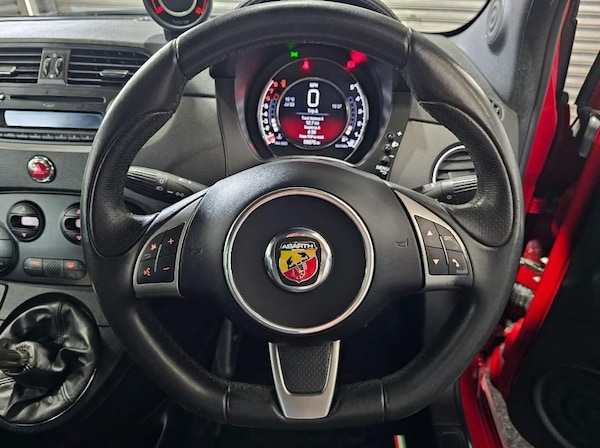 Used Abarth 595 2015 for sale - 71525368: Photo 31