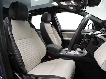 Used Land Rover Discovery Sport 2023 for sale - 78493365: Photo