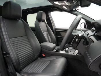 Used Land Rover Discovery Sport 2024 for sale - 78493373: Photo