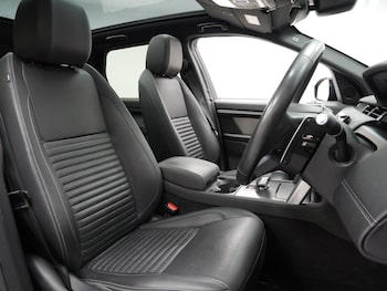 Used Land Rover Discovery Sport 2023 for sale - 79018774: Photo
