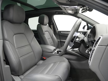Used Porsche Cayenne 2022 for sale - 78493380: Photo