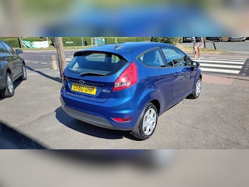 Used Ford Fiesta 2010 for sale - 79104421: Photo