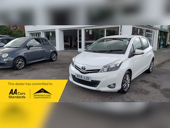 Used Toyota Yaris 2014 for sale - 78806972: Photo
