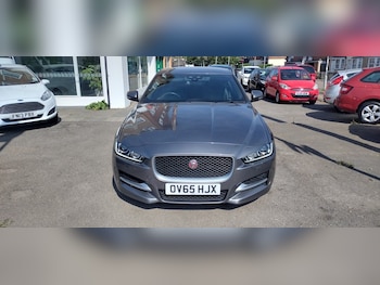 Used Jaguar XE 2015 for sale - 79409966: Photo