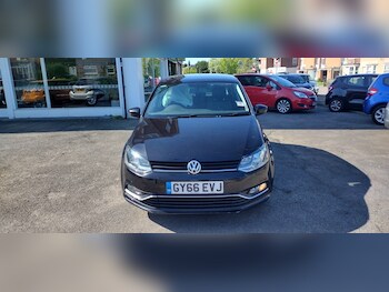 Used Volkswagen Polo 2016 for sale - 78345289: Photo