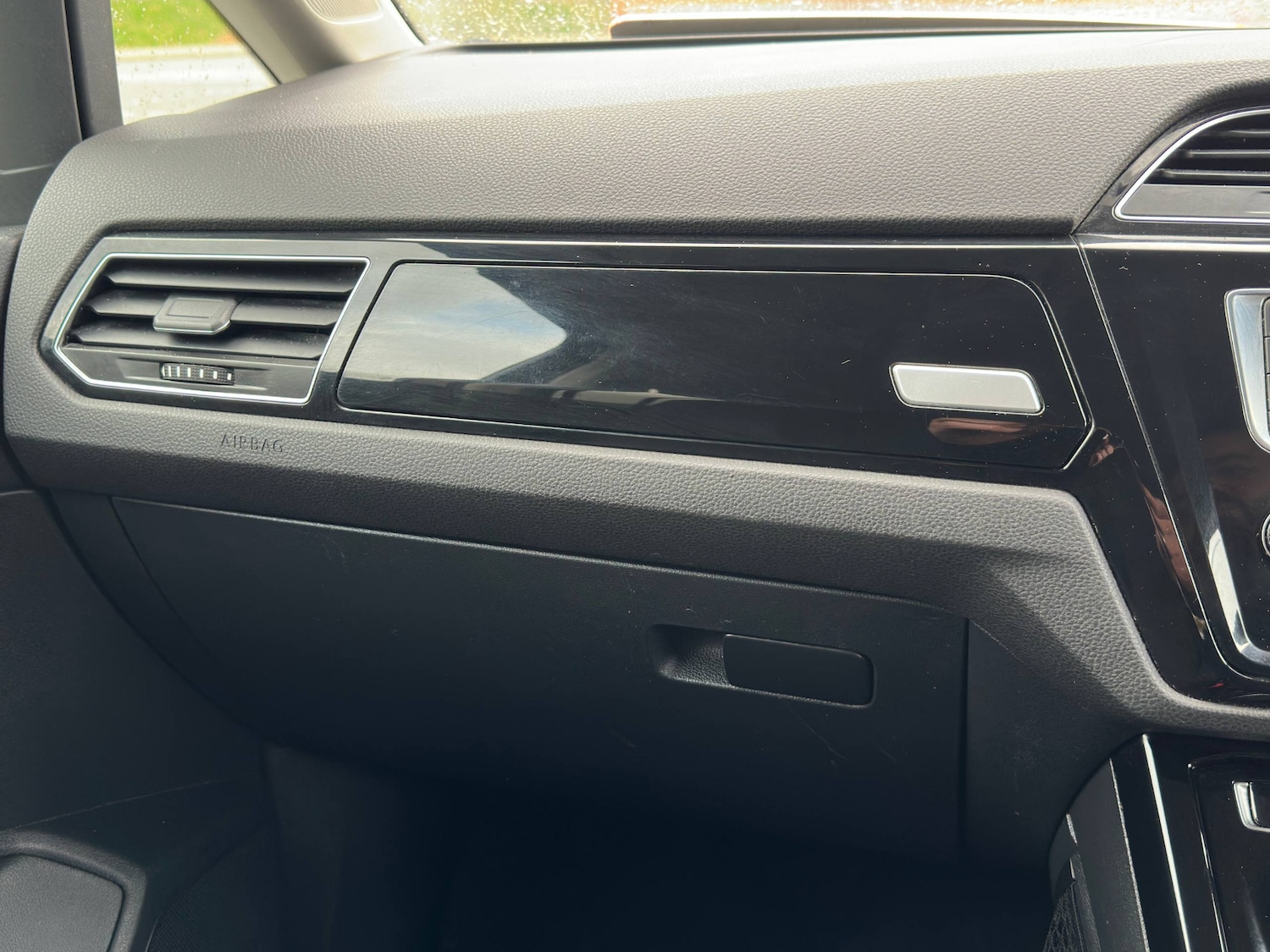 Used Volkswagen Touran 2017 for sale - 76461293: Photo 21