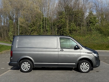 Used Volkswagen Transporter 2022 for sale - 78042366: Photo