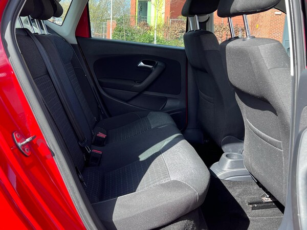 Used Volkswagen Polo 2015 for sale - 74993142: Photo 18