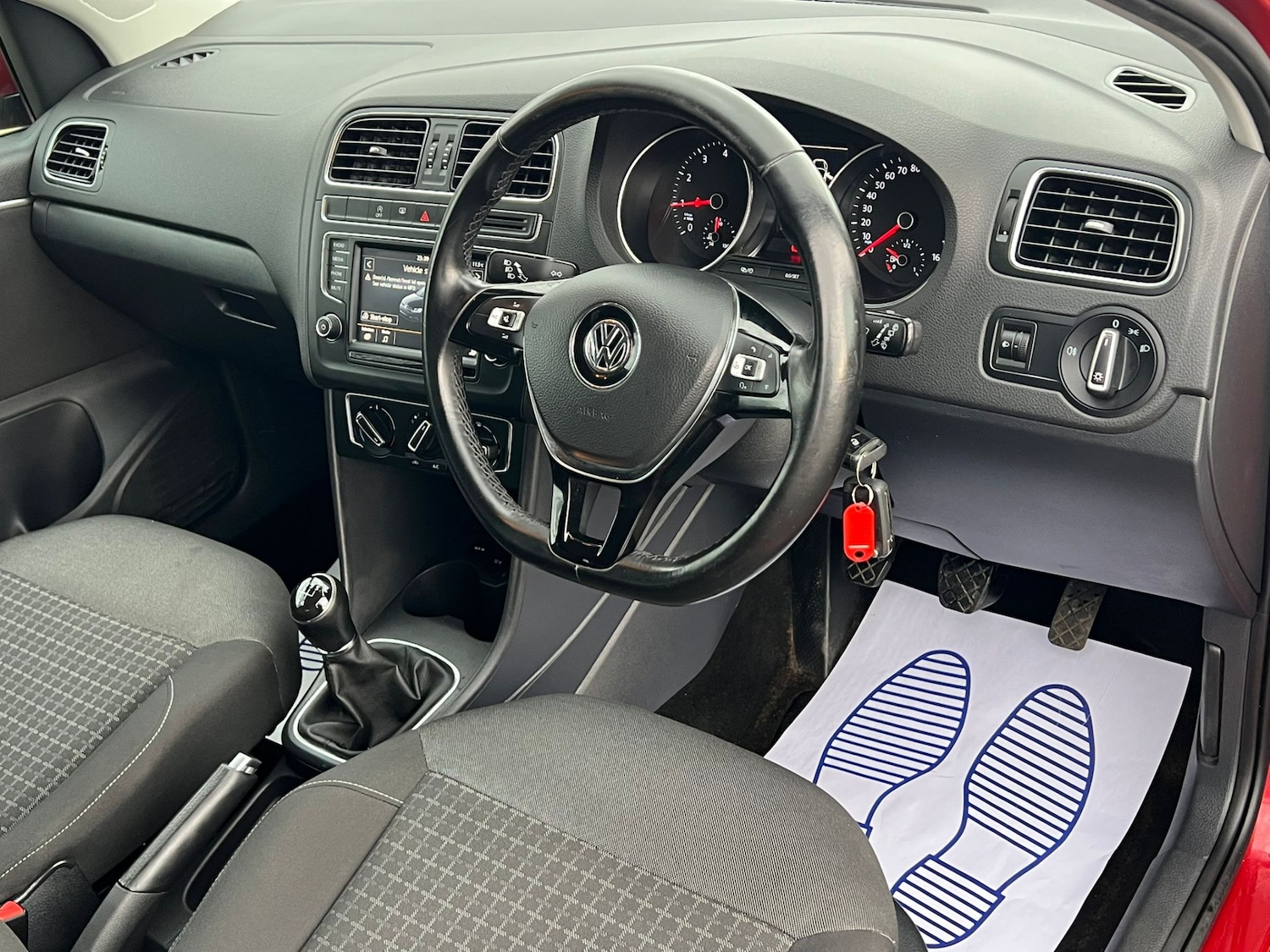 Used Volkswagen Polo 2015 for sale - 76706119: Photo 14