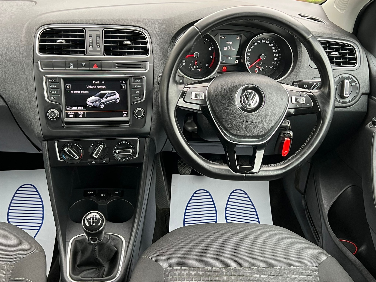 Used Volkswagen Polo 2015 for sale - 76706119: Photo 26
