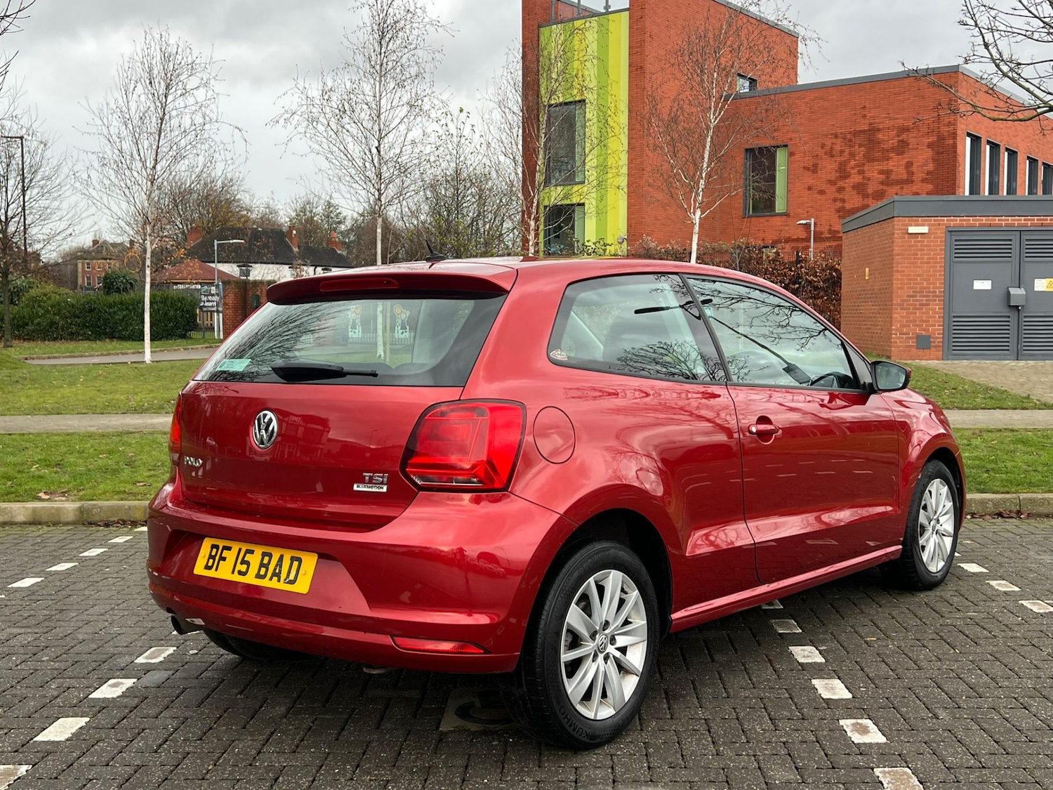 Used Volkswagen Polo 2015 for sale - 76706119: Photo 8