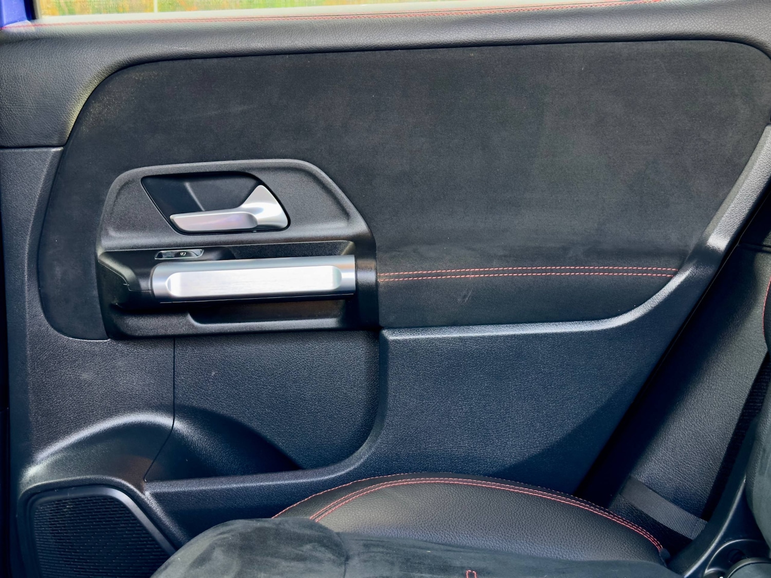 Used Mercedes-Benz GLB 2023 for sale - 76477348: Photo 46