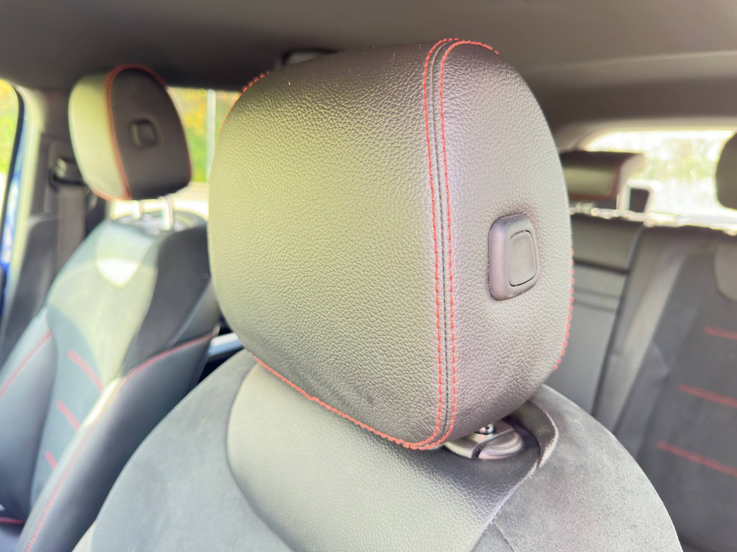 Used Mercedes-Benz GLB 2023 for sale - 76477348: Photo 58