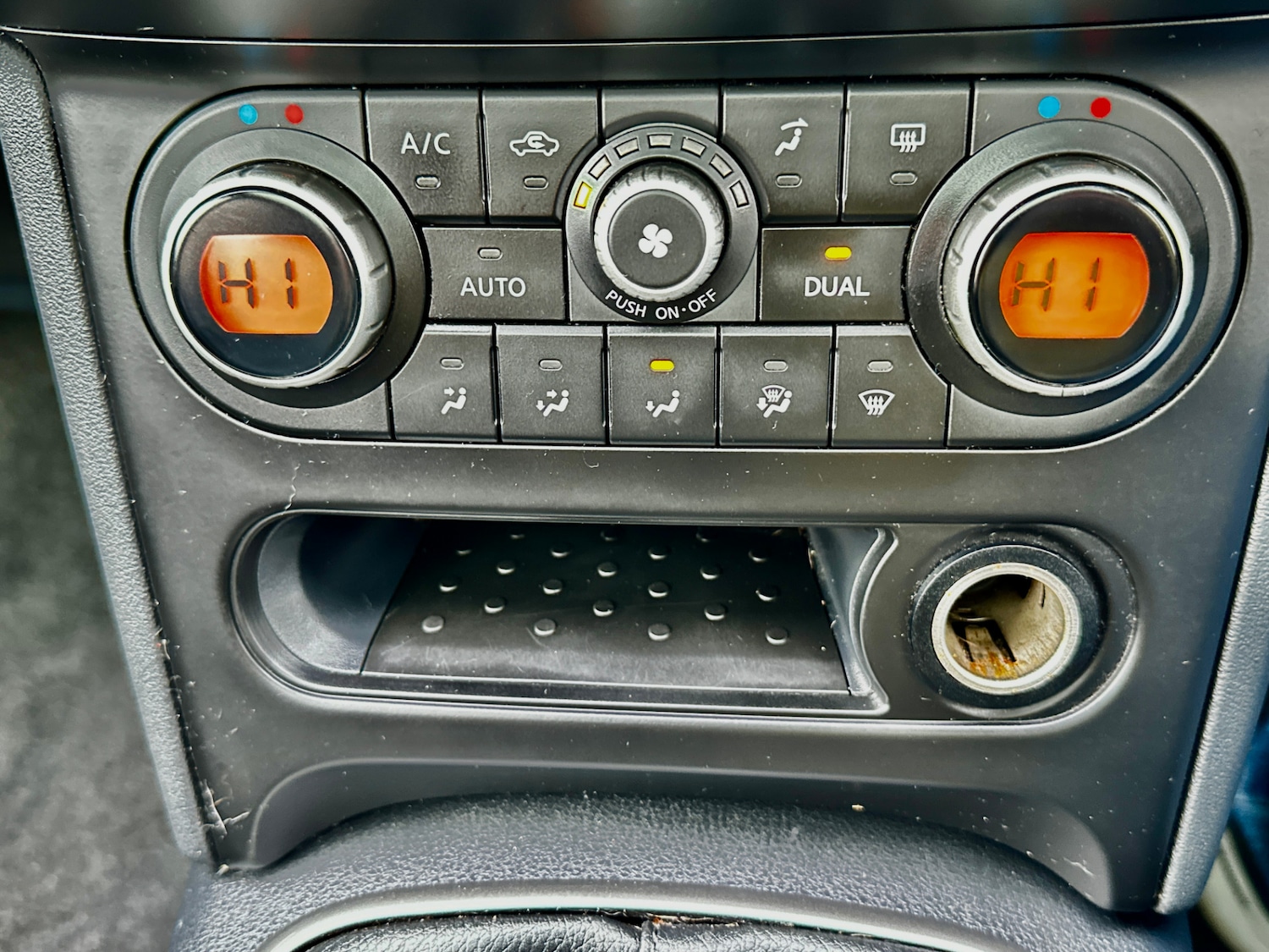 Used Nissan Qashqai 2010 for sale - 77135974: Photo 16