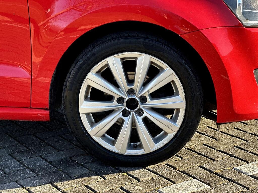 Used Volkswagen Polo 2010 for sale - 76611120: Photo 12