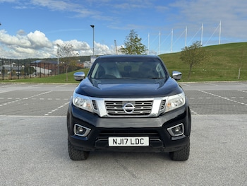 Used Nissan Navara 2017 for sale - 76102569: Photo