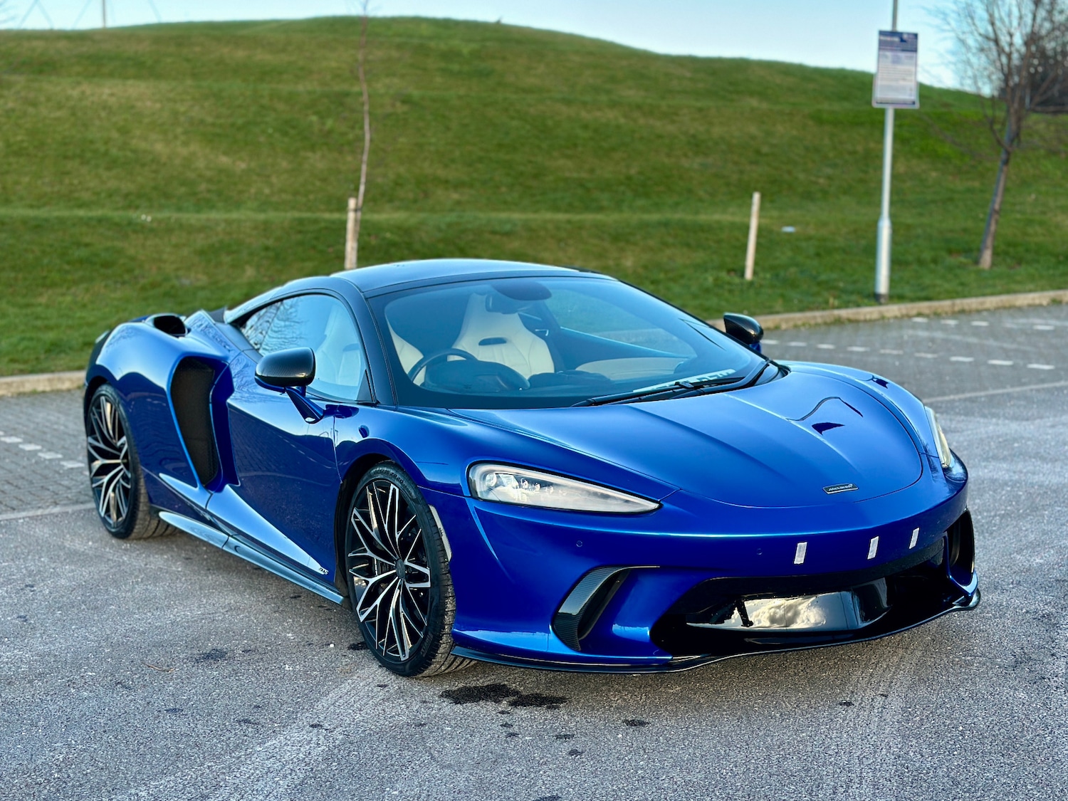 Used McLaren GT 2024 for sale - 77248326: Photo 8