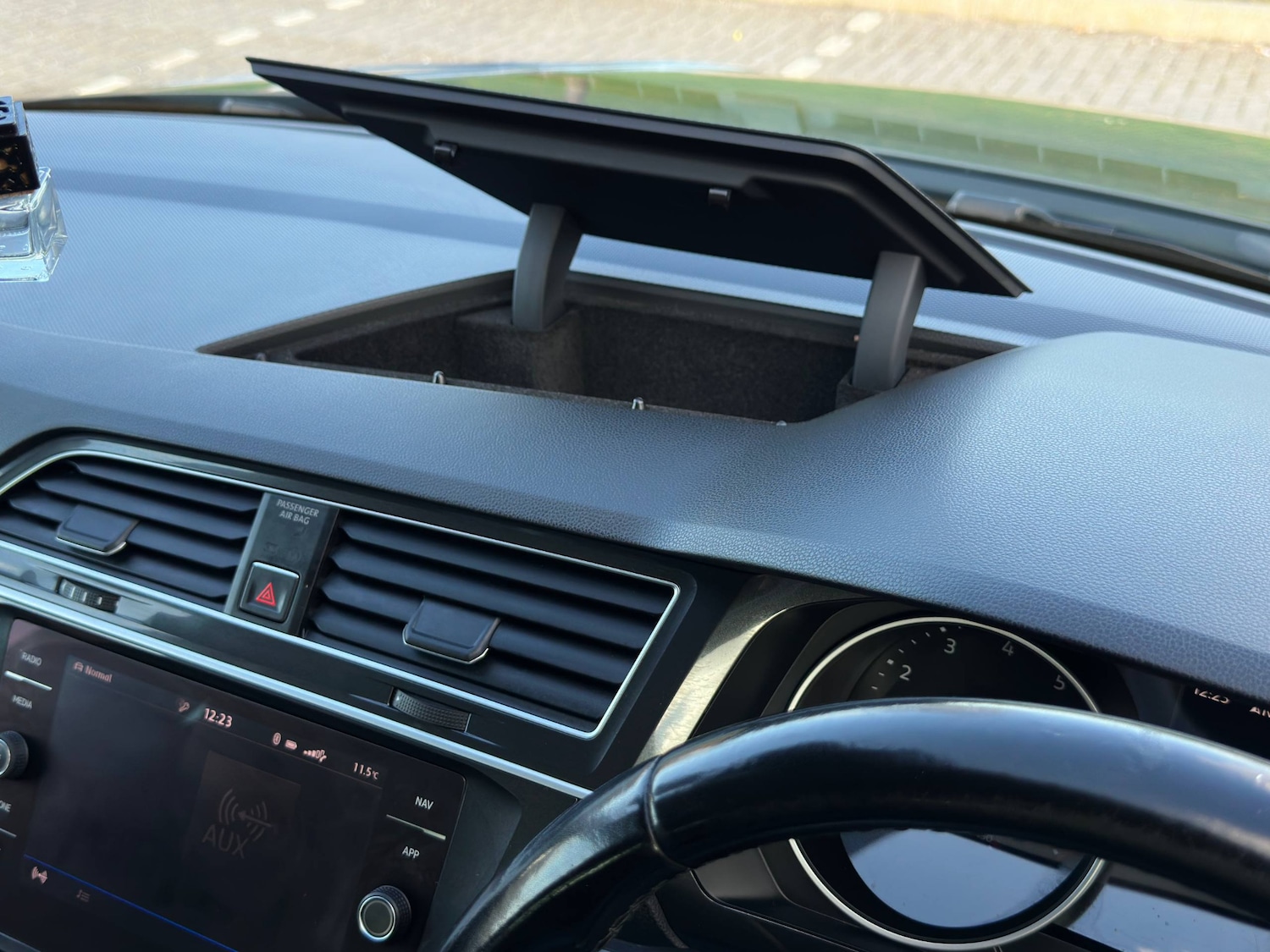 Used Volkswagen Tiguan 2018 for sale - 76392051: Photo 14