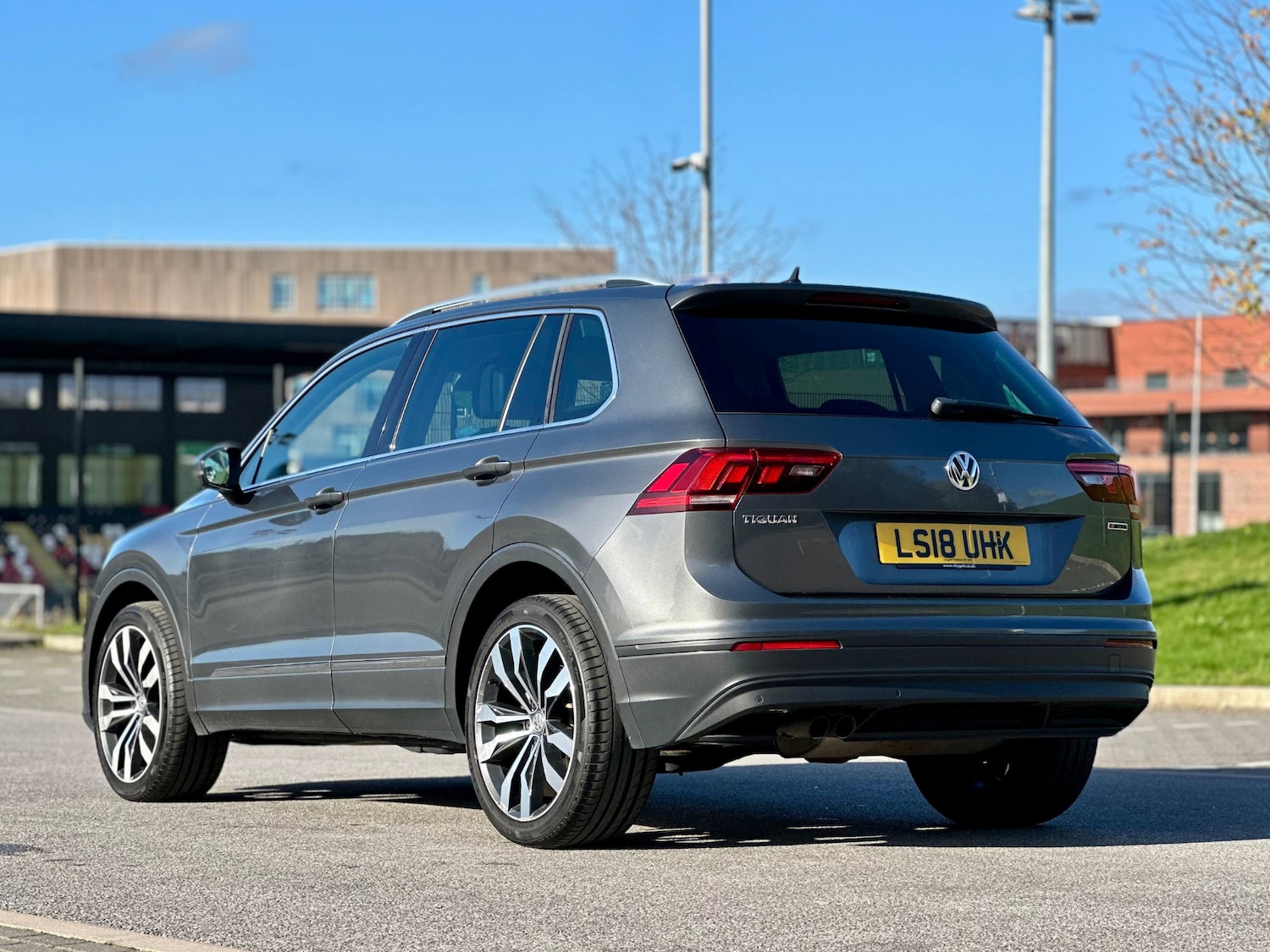 Used Volkswagen Tiguan 2018 for sale - 76392051: Photo 6