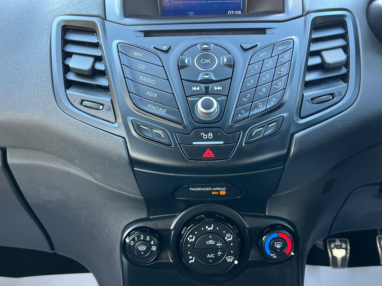 Used Ford Fiesta 2017 for sale - 76391814: Photo 16