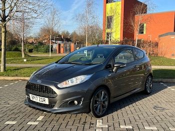 Used Ford Fiesta 2017 for sale - 76391814: Photo