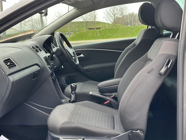 Used Volkswagen Polo 2015 for sale - 74010903: Photo 11