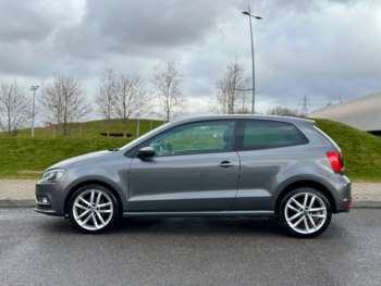 Used Volkswagen Polo 2015 for sale - 74010903: Photo