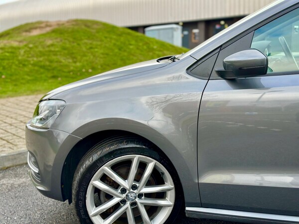 Used Volkswagen Polo 2015 for sale - 74010903: Photo 40
