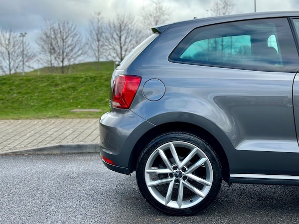 Used Volkswagen Polo 2015 for sale - 74010903: Photo 7