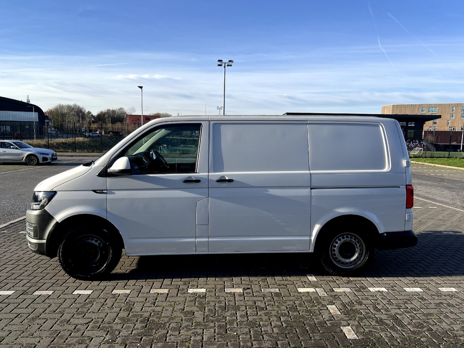 Used Volkswagen Transporter 2016 for sale - 76707480: Photo 4