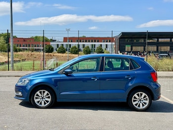 Used Volkswagen Polo 2015 for sale - 79229085: Photo
