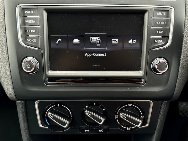Used Volkswagen Polo 2017 for sale - 75440324: Photo 24