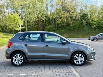 Used Volkswagen Polo 2015 for sale - 78340487: Photo