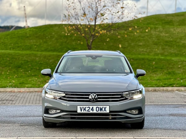 Used Volkswagen Passat 2024 for sale - 76329937: Photo 2