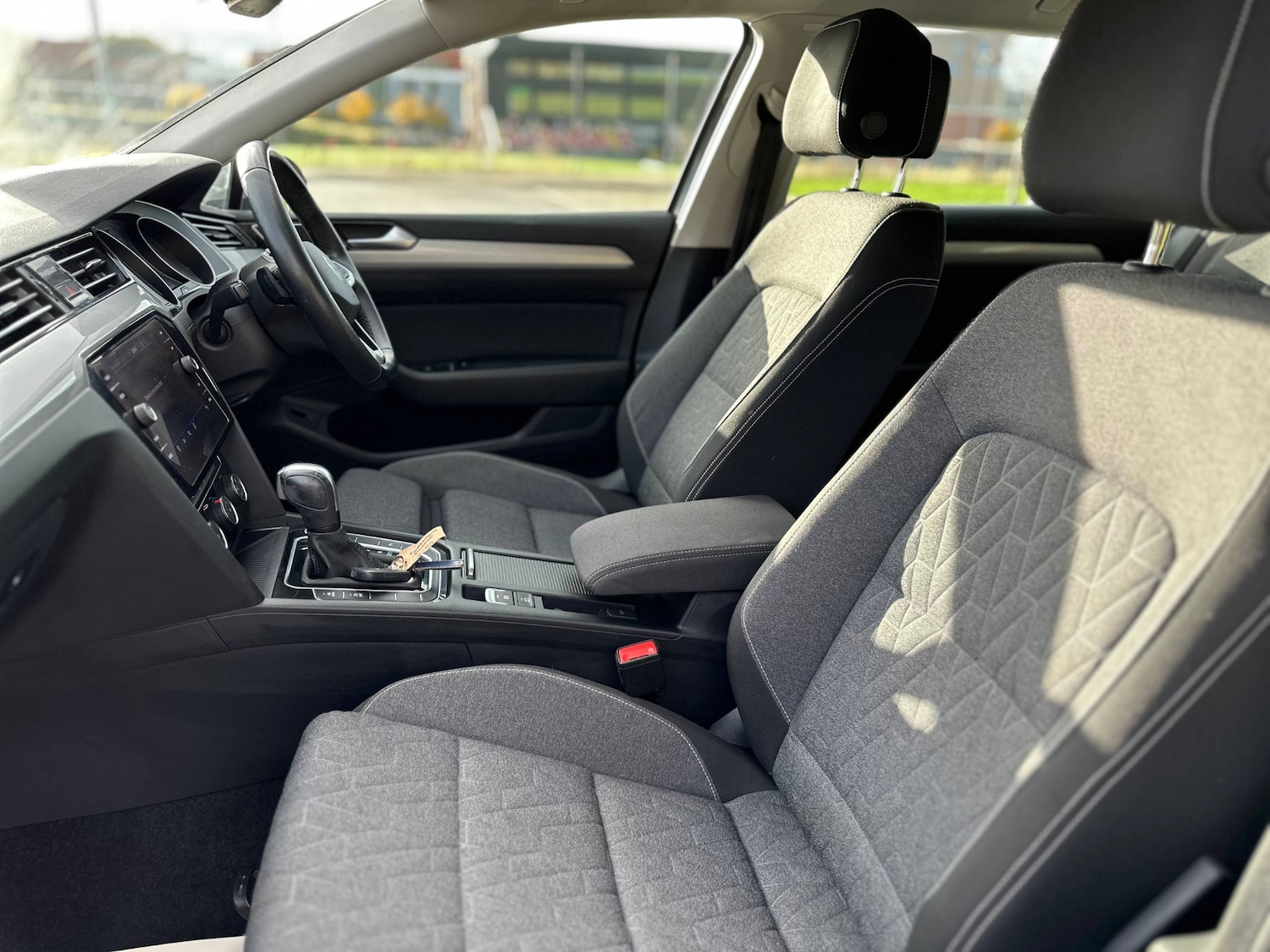 Used Volkswagen Passat 2024 for sale - 76329937: Photo 30