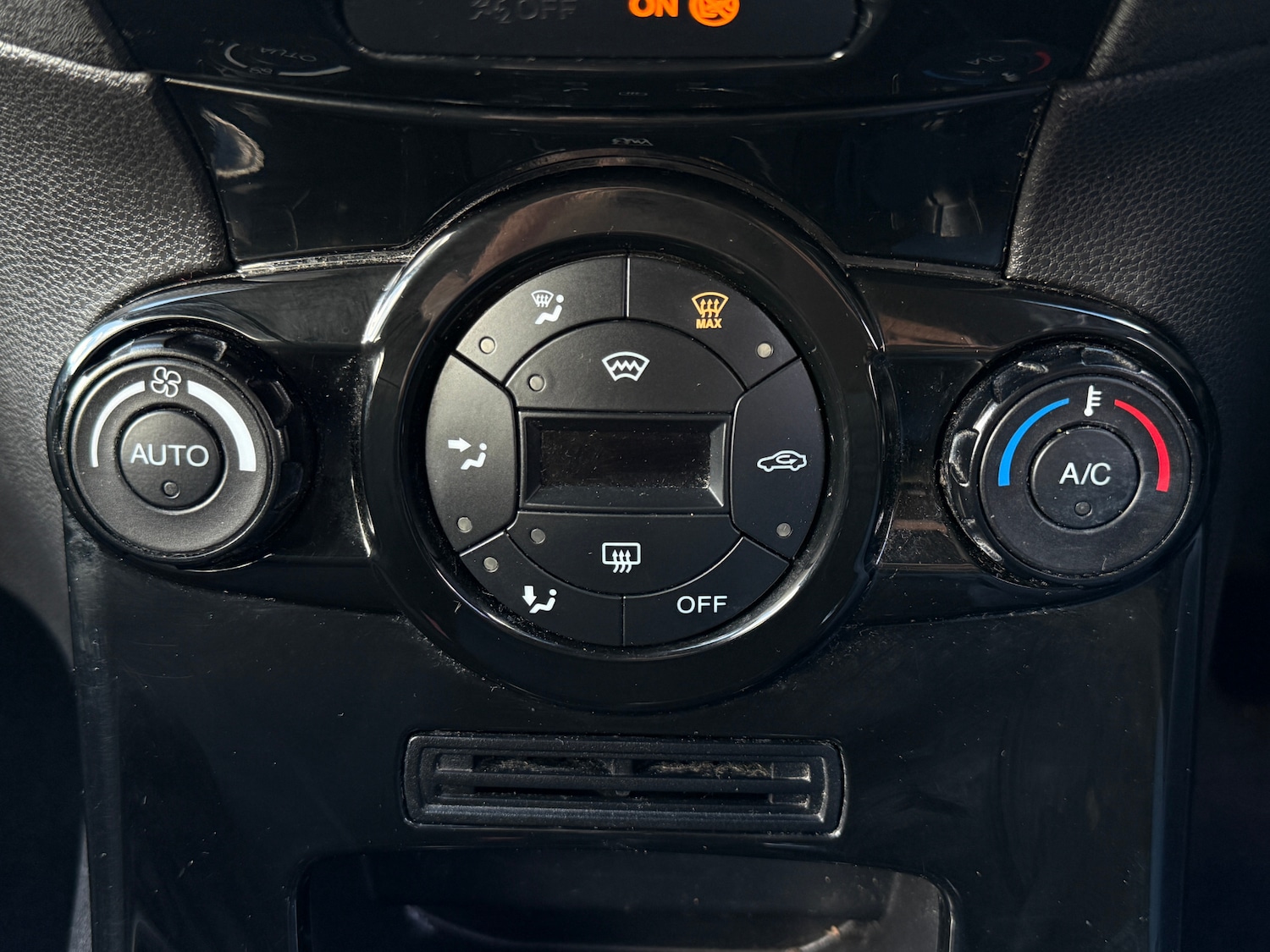 Used Ford Fiesta 2017 for sale - 77902933: Photo 28