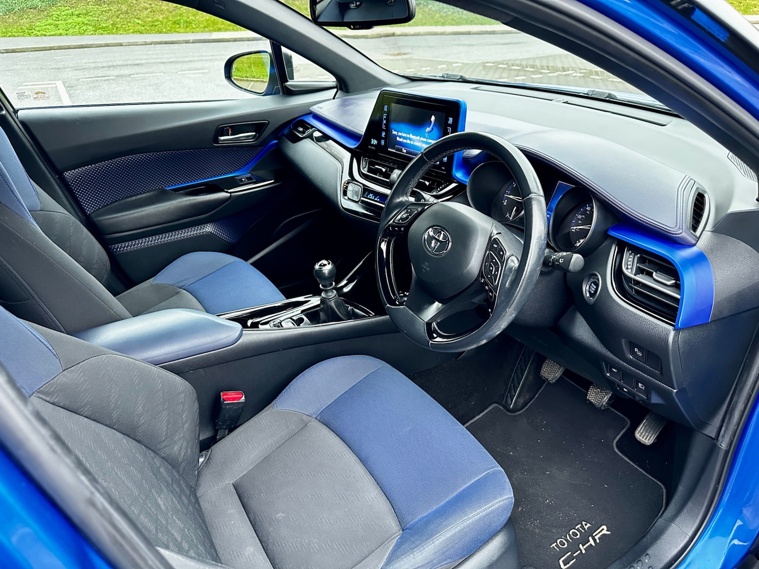 Used Toyota C-HR 2017 for sale - 77034671: Photo 11