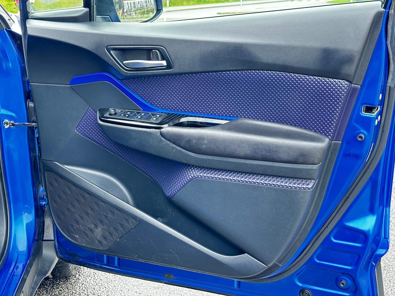 Used Toyota C-HR 2017 for sale - 77034671: Photo 15