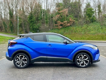 Used Toyota C-HR 2017 for sale - 77034671: Photo