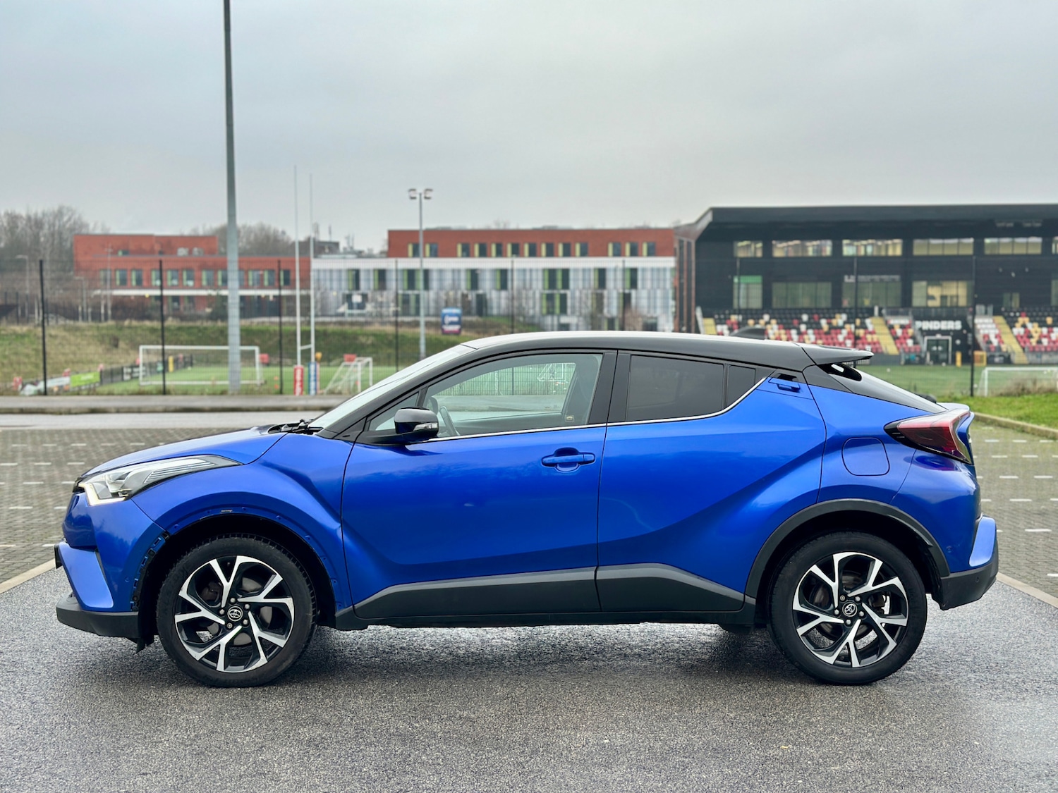 Used Toyota C-HR 2017 for sale - 77034671: Photo 5
