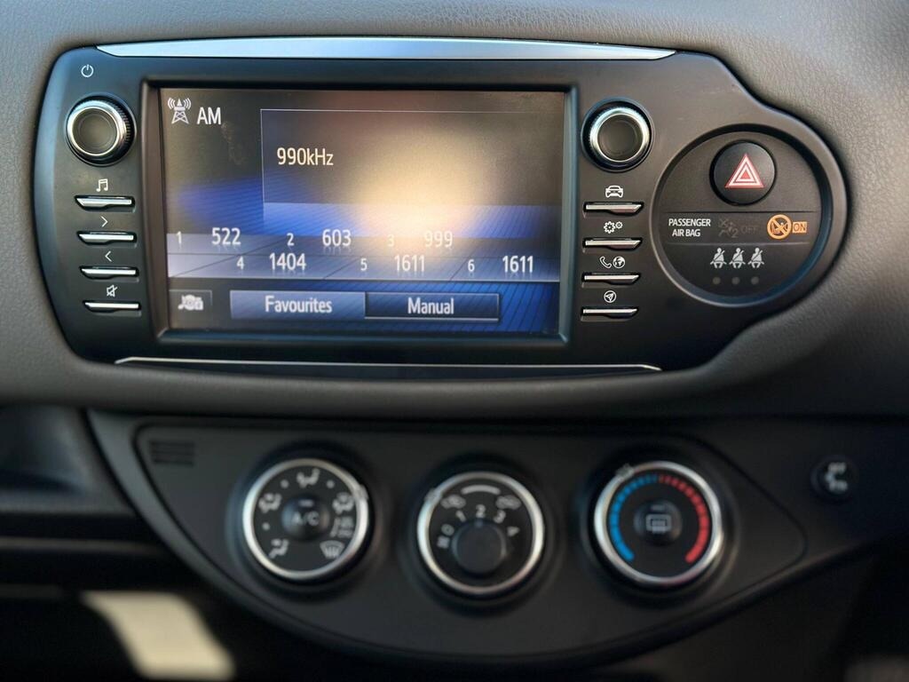 Used Toyota Yaris 2017 for sale - 76554059: Photo 31